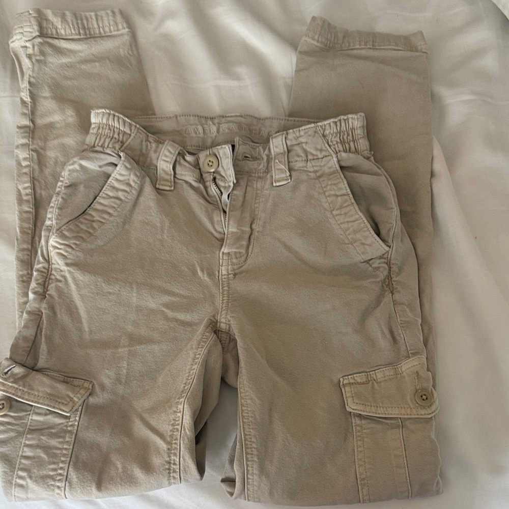 Women’s Distressed Tan Cargo Pants -000